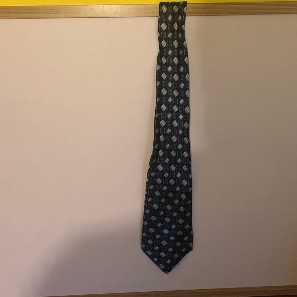 Asantone Tie